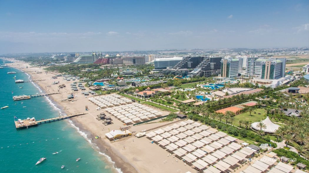Lara Beach di Antalya Turki