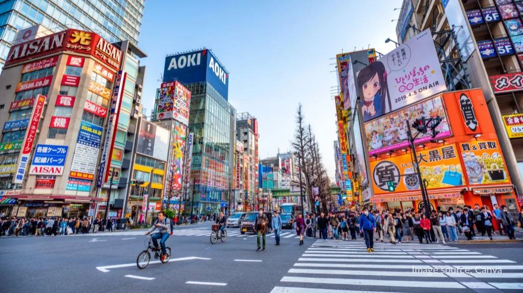 Akihabara adalah tempat belanja di Tokyo untuk barang-barang elektronik dan pusat otaku