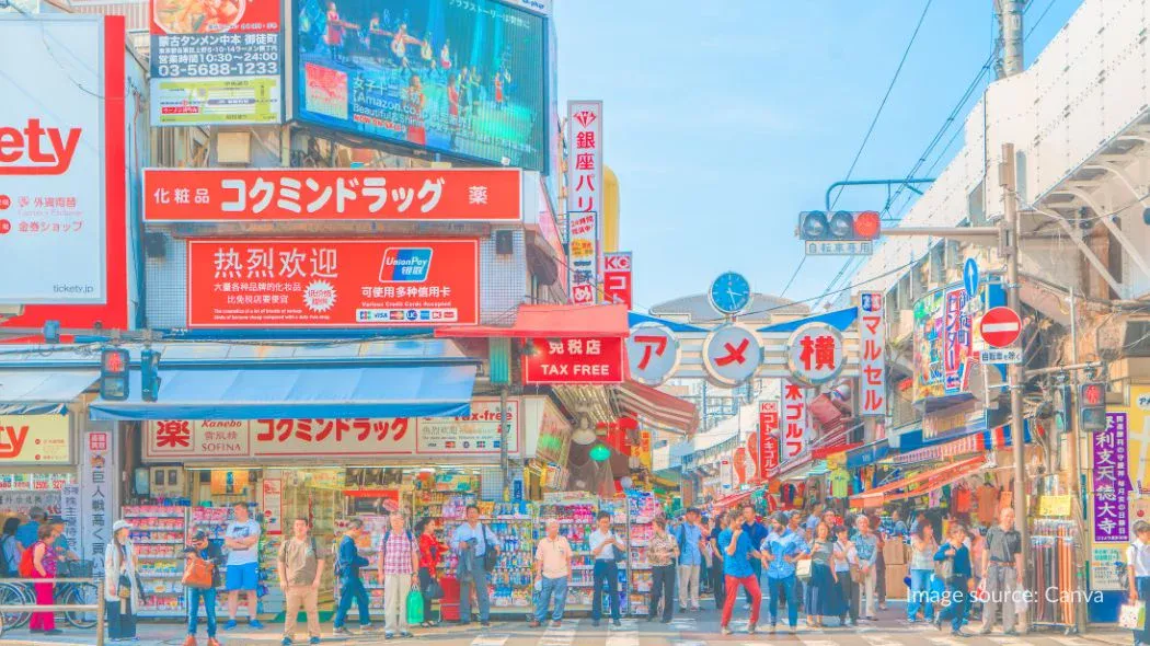 Ameyoko adalah tempat belanja di Tokyo yang murah dan terkenal