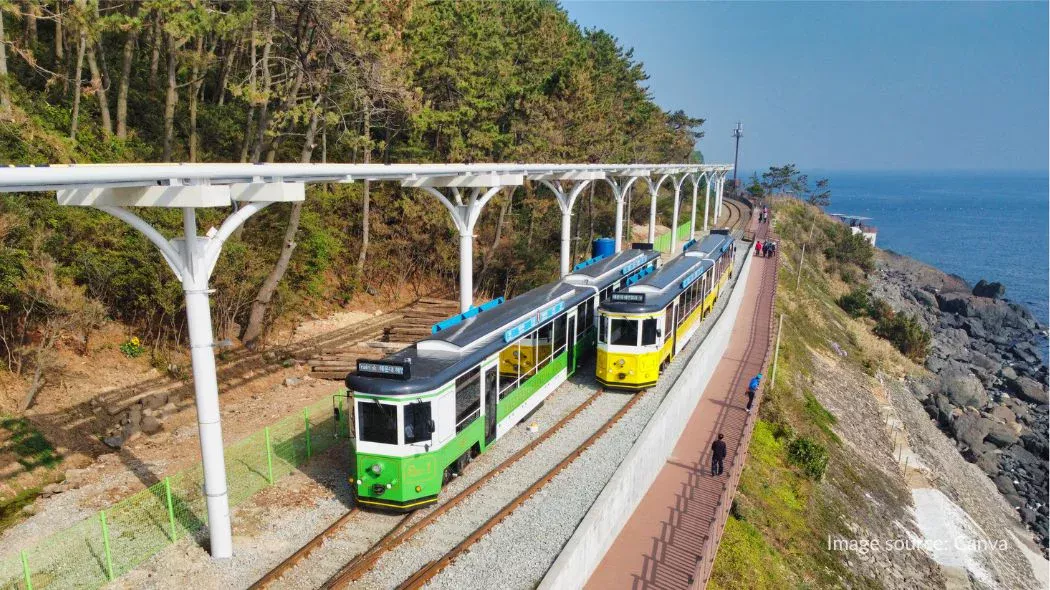 Beach Train di Haeundae Blueline Park