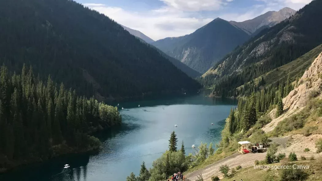 Danau Kolsai adalah salah wisata alam di Almaty yang menakjubkan