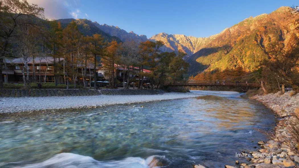 Gunung Hotaka dan Sungai Azusa