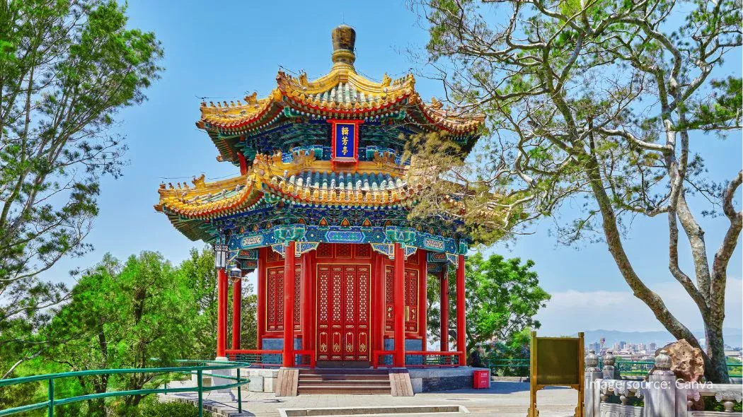 Paviliun Wanchun di Jingshan Park Beijing