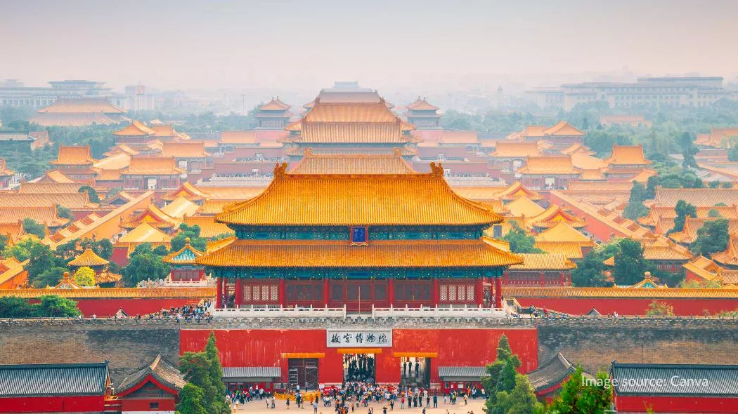 Pemandangan Forbidden City yang dilihat dari atas bukit taman Jingshan Beijing