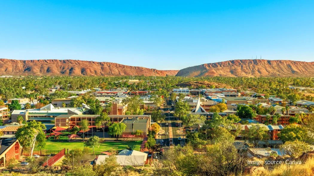 Penampakan kota Alice Springs di tengah gurun Australia