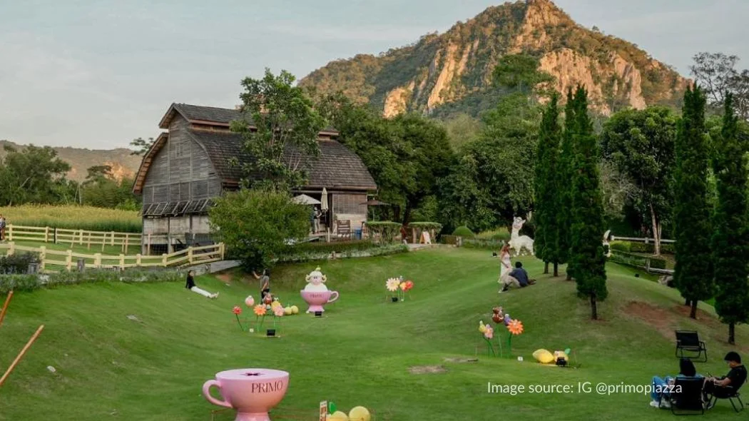 Primo Piazza adalah tempat wisata khao yai berupa replika desa di Italia