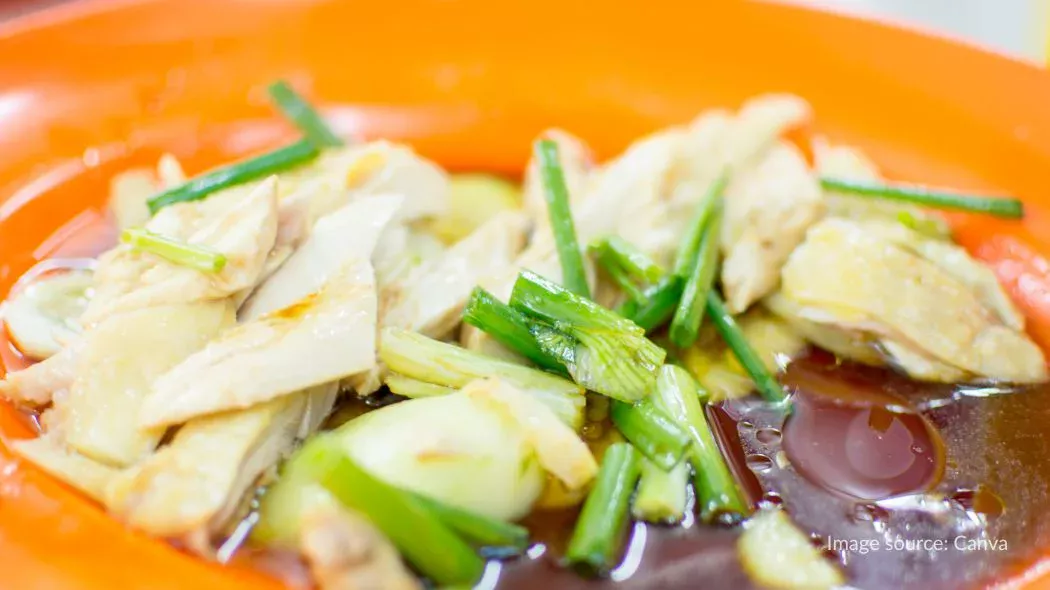 Kuliner ayam di Gerbang Malam Ipoh