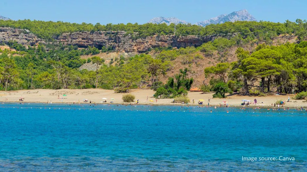 Phaselis Beach, pantai di Turki dengan reruntuhan kuno