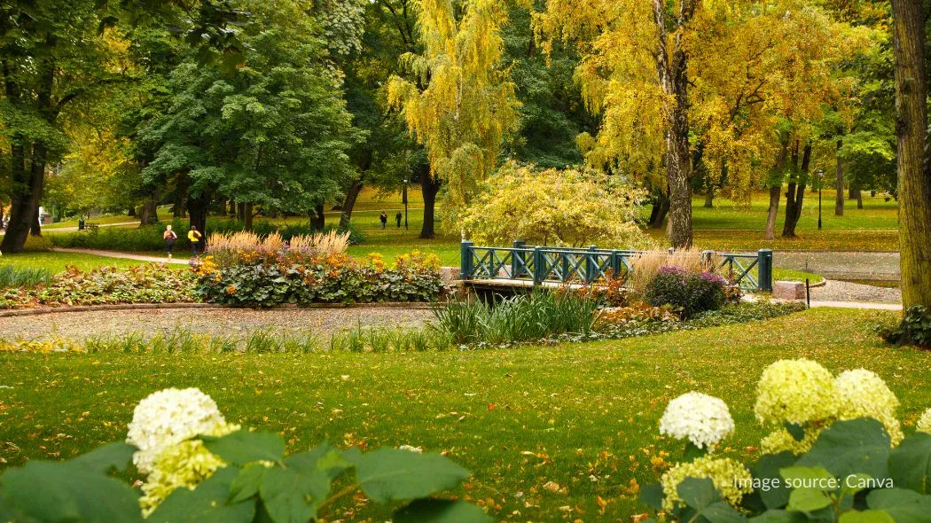 Royal Palace Park, tempat wisata Oslo yang sejuk dan menyegarkan