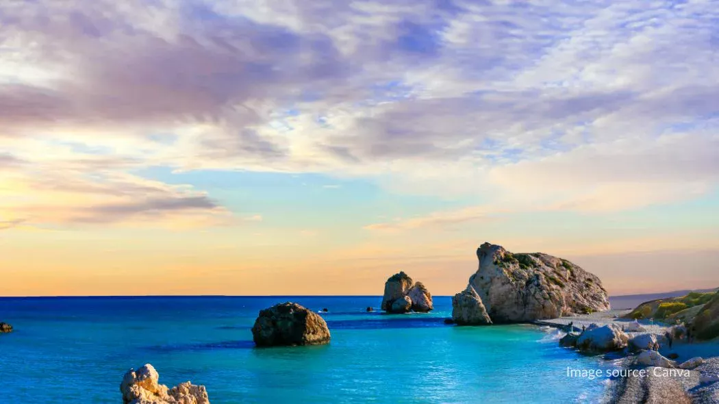 Aphrodite's Rock and Beach di Paphos