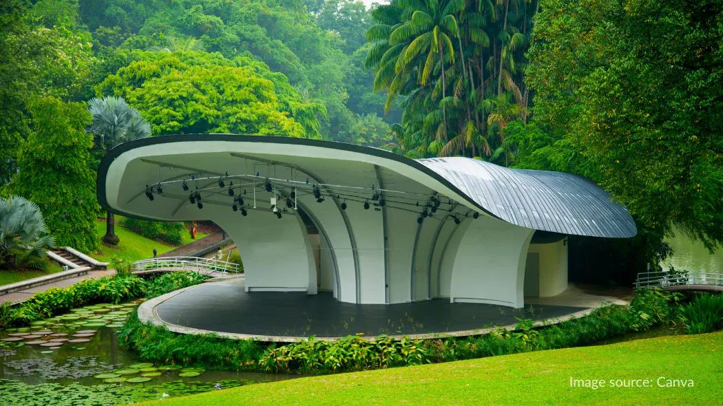 Panggung di Simphony Lake