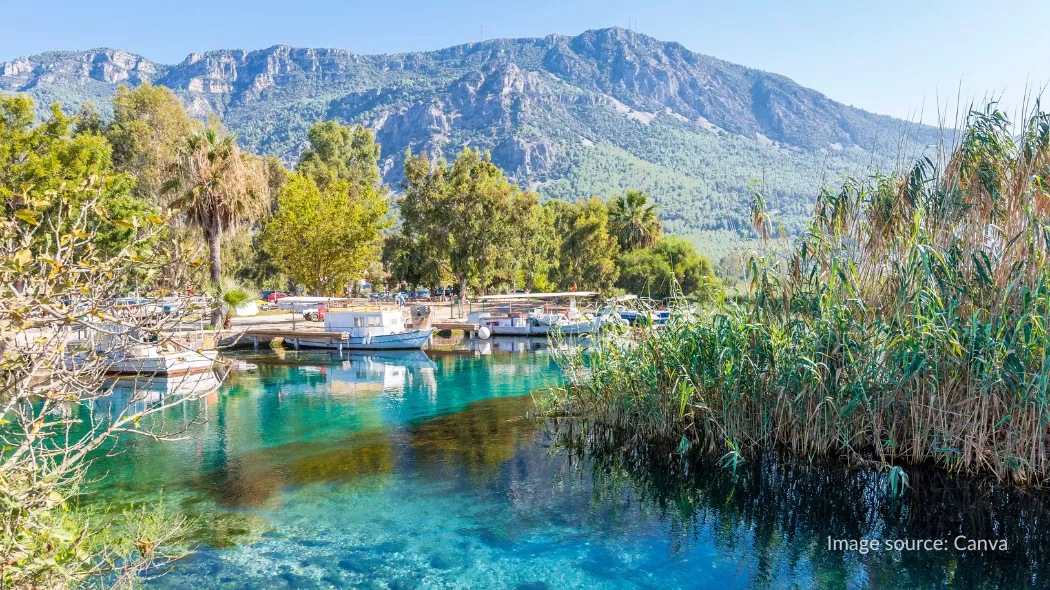 Sungai Azmak di Akyaka Turki