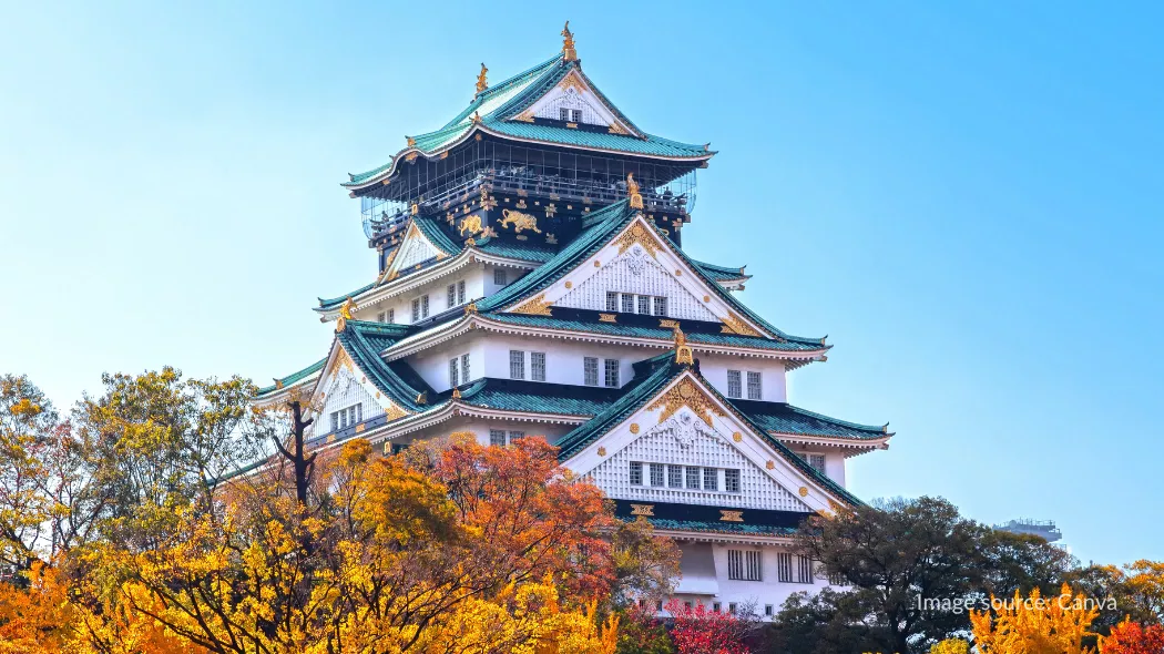 Osaka Castle di musim gugur