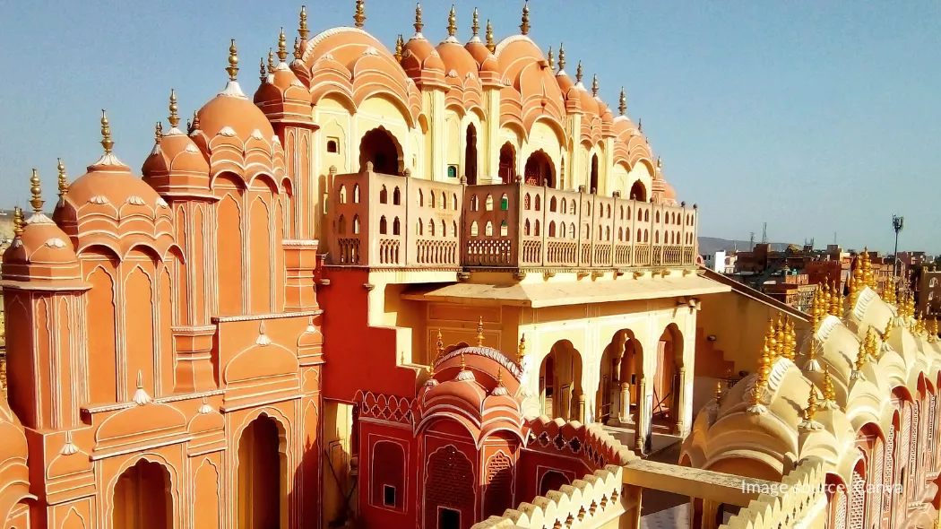 Bagian atas Hawa Mahal
