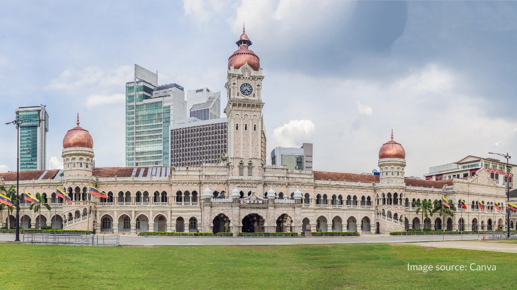 Bangunan Sultan Abdul Samad di depan Dataran Merdeka