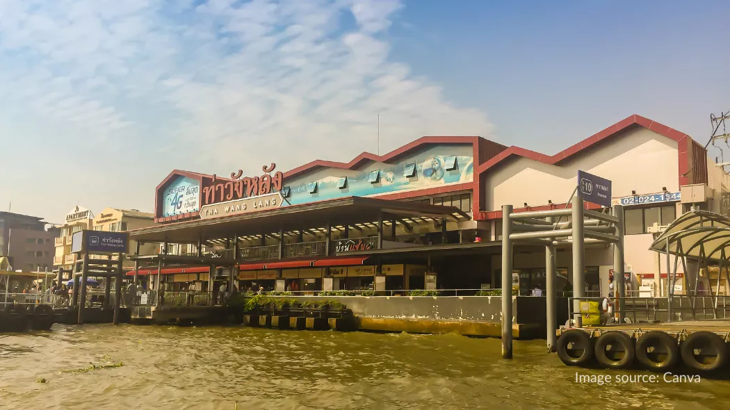Wang Lang Market di tepi Sungai Chao Phraya